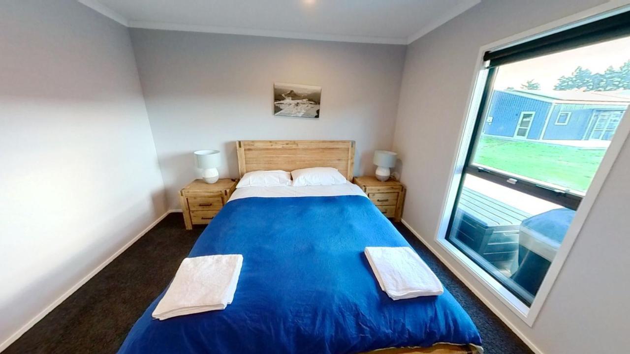 Full Holiday Home To Yourself, Up To 21 Guests Atiamuri ภายนอก รูปภาพ