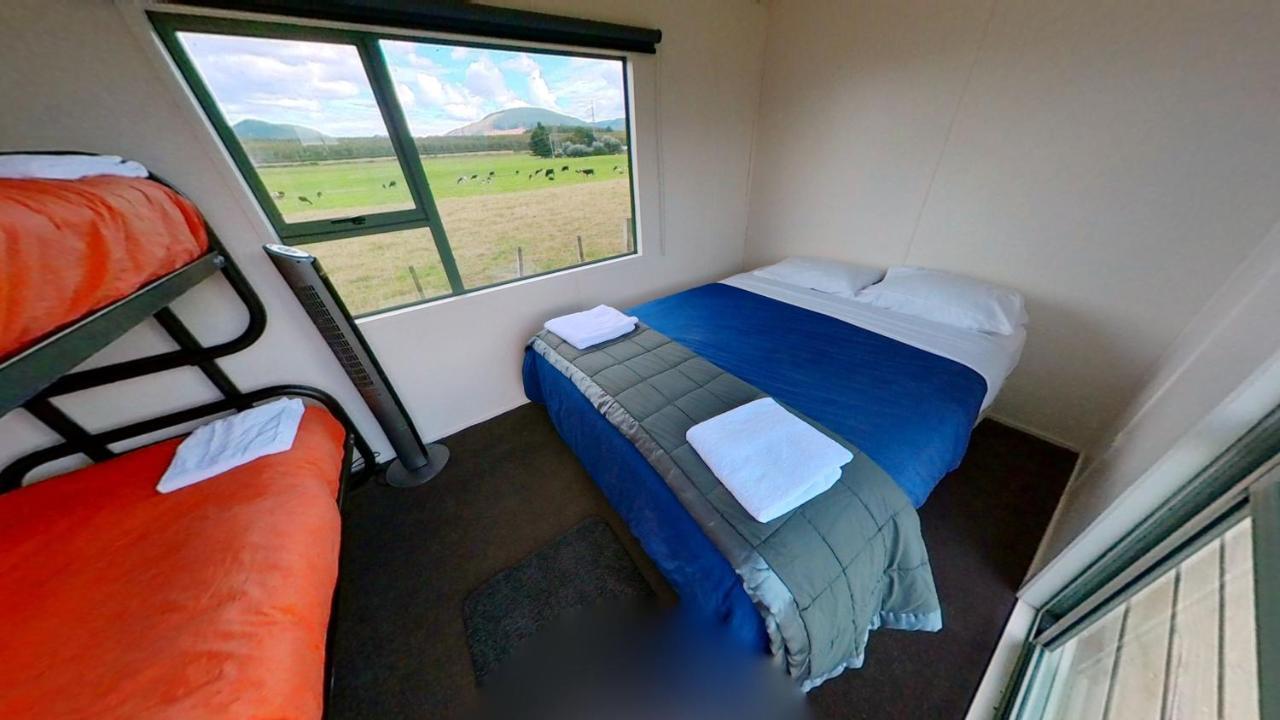 Full Holiday Home To Yourself, Up To 21 Guests Atiamuri ภายนอก รูปภาพ